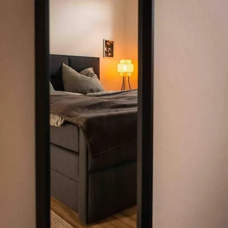 Ferienwohnung Bali Style Mit High Speed Wlan Und Gratis Parkplatz Gera Exterior foto