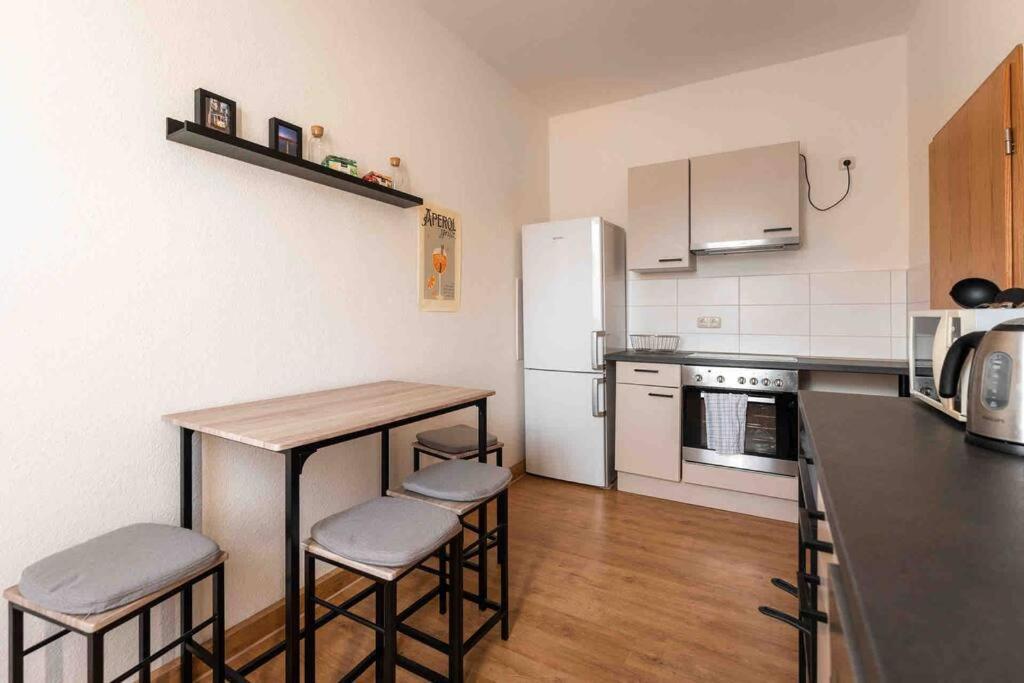 Bali Style Mit High Speed Wlan Und Gratis Parkplatz Apartment